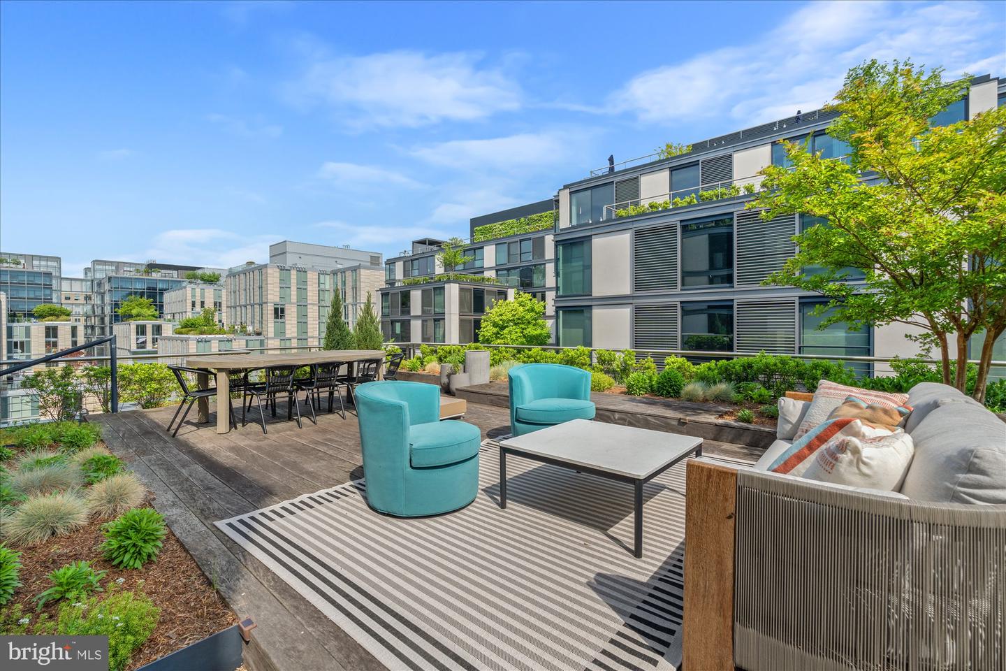 925 H ST NW #810