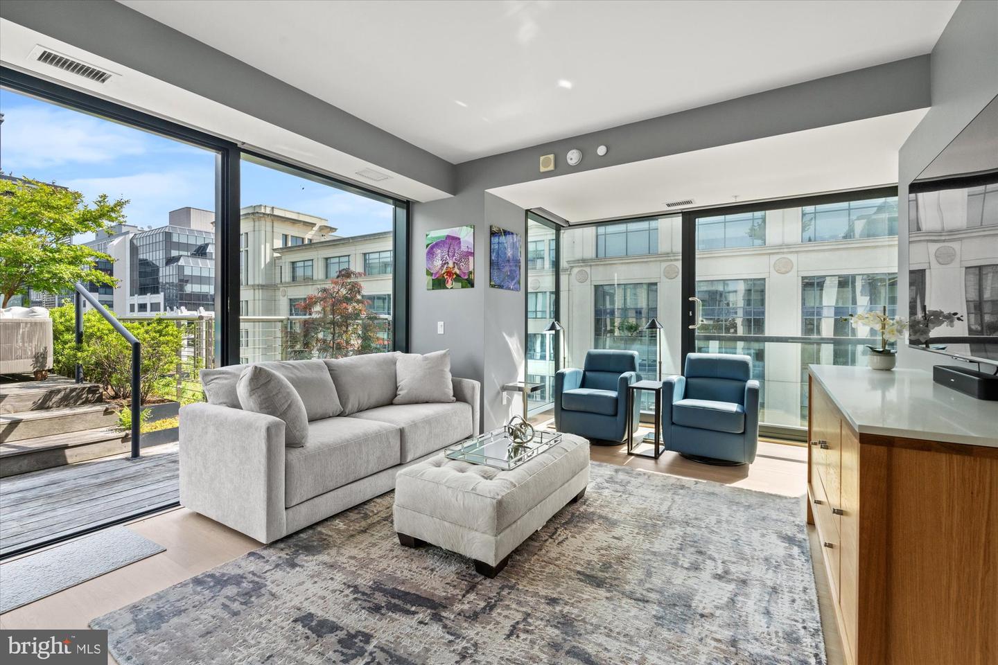 925 H ST NW #810
