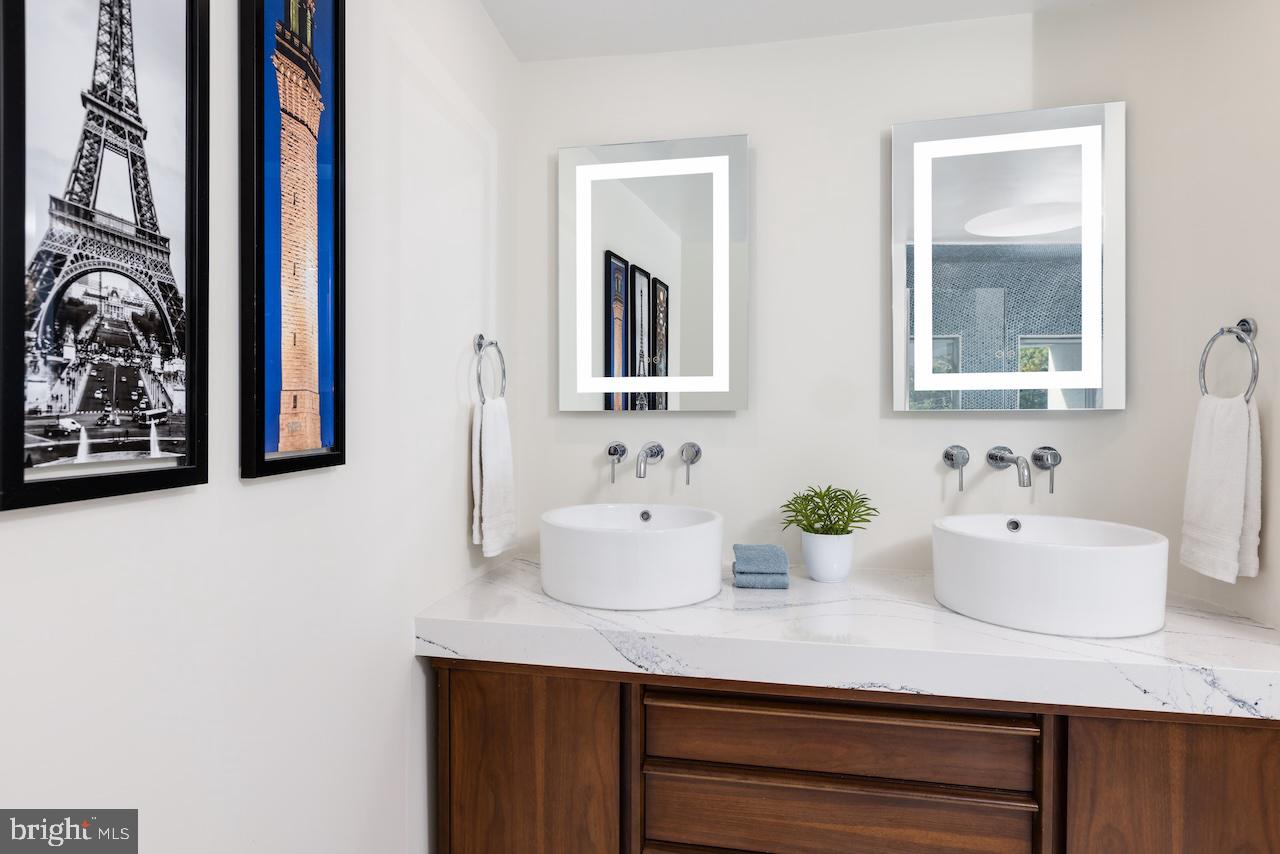 5500 Broad Branch Rd NW