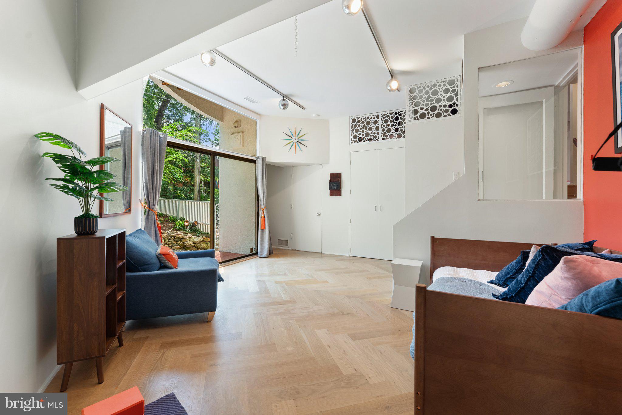 5500 Broad Branch Rd NW