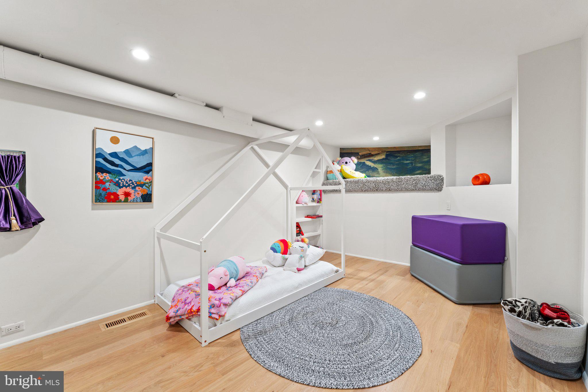 5500 Broad Branch Rd NW