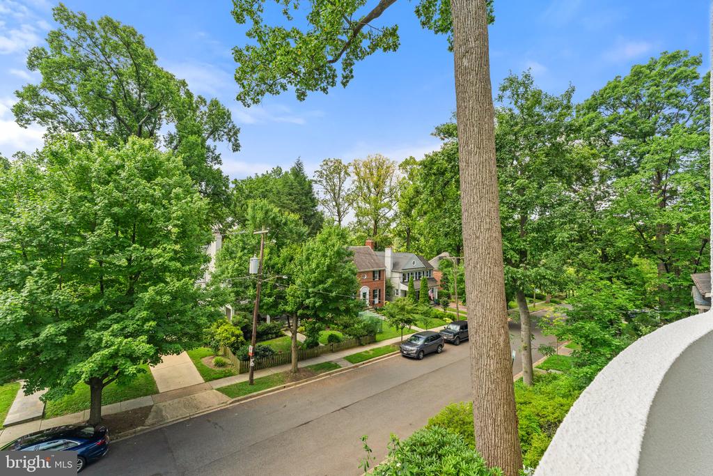 5500 Broad Branch Rd NW