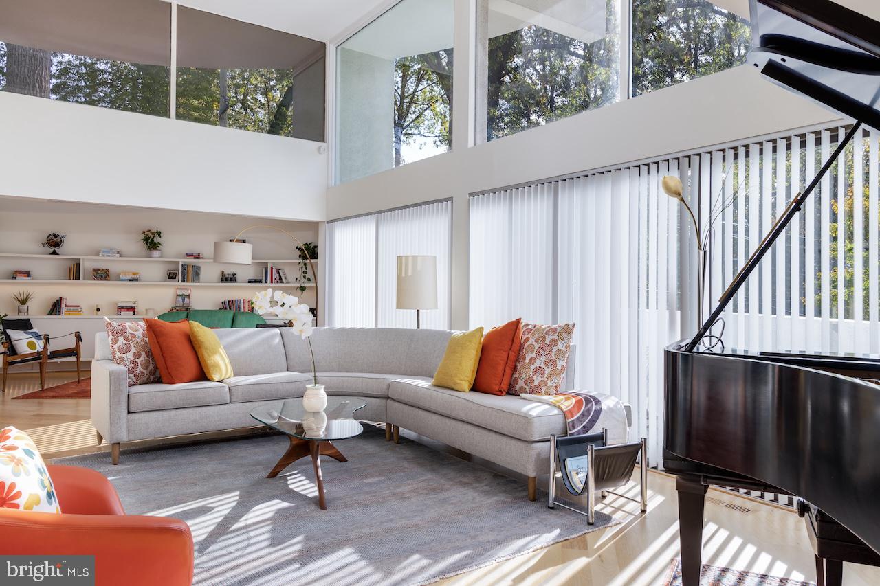 5500 Broad Branch Rd NW