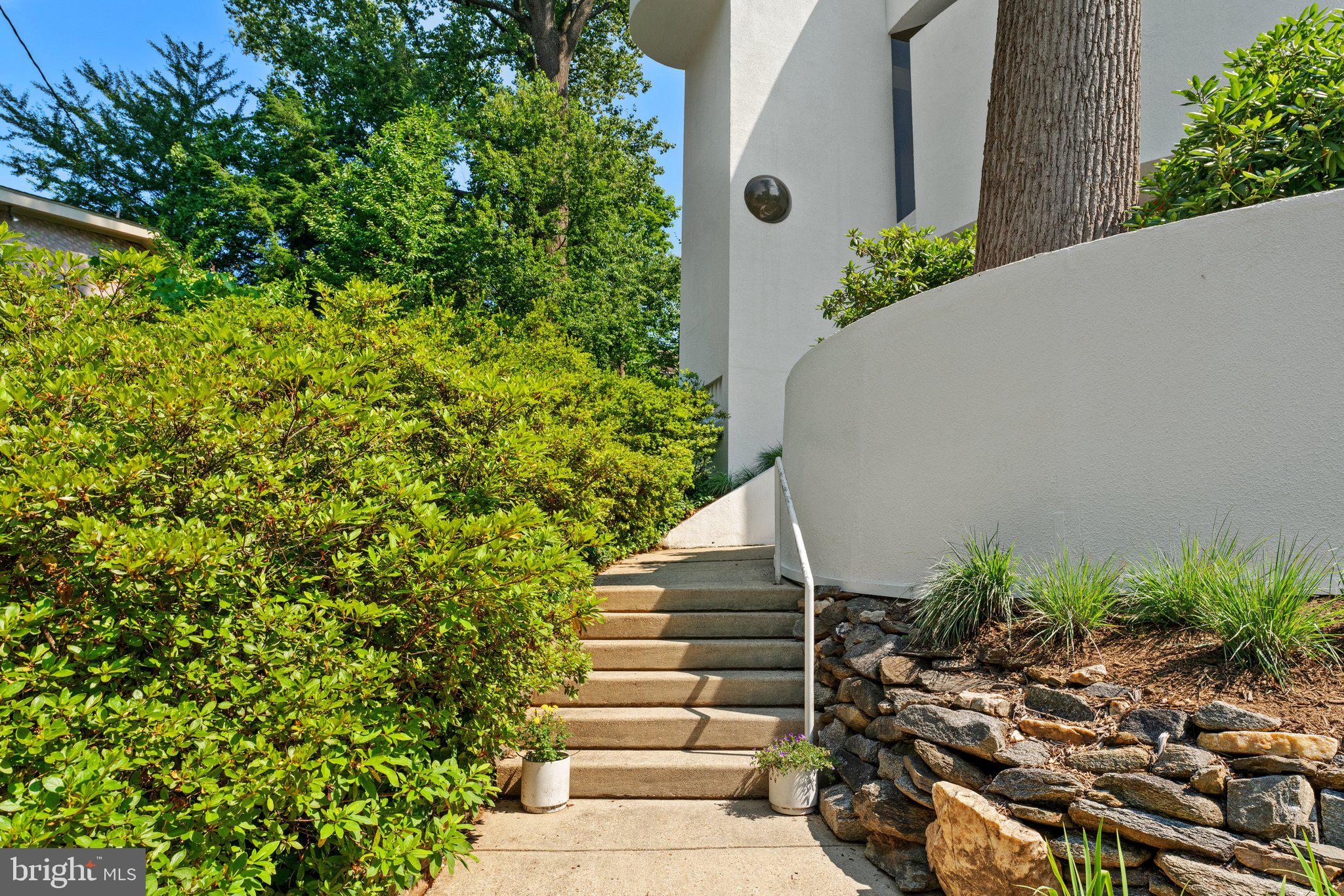 5500 Broad Branch Rd NW