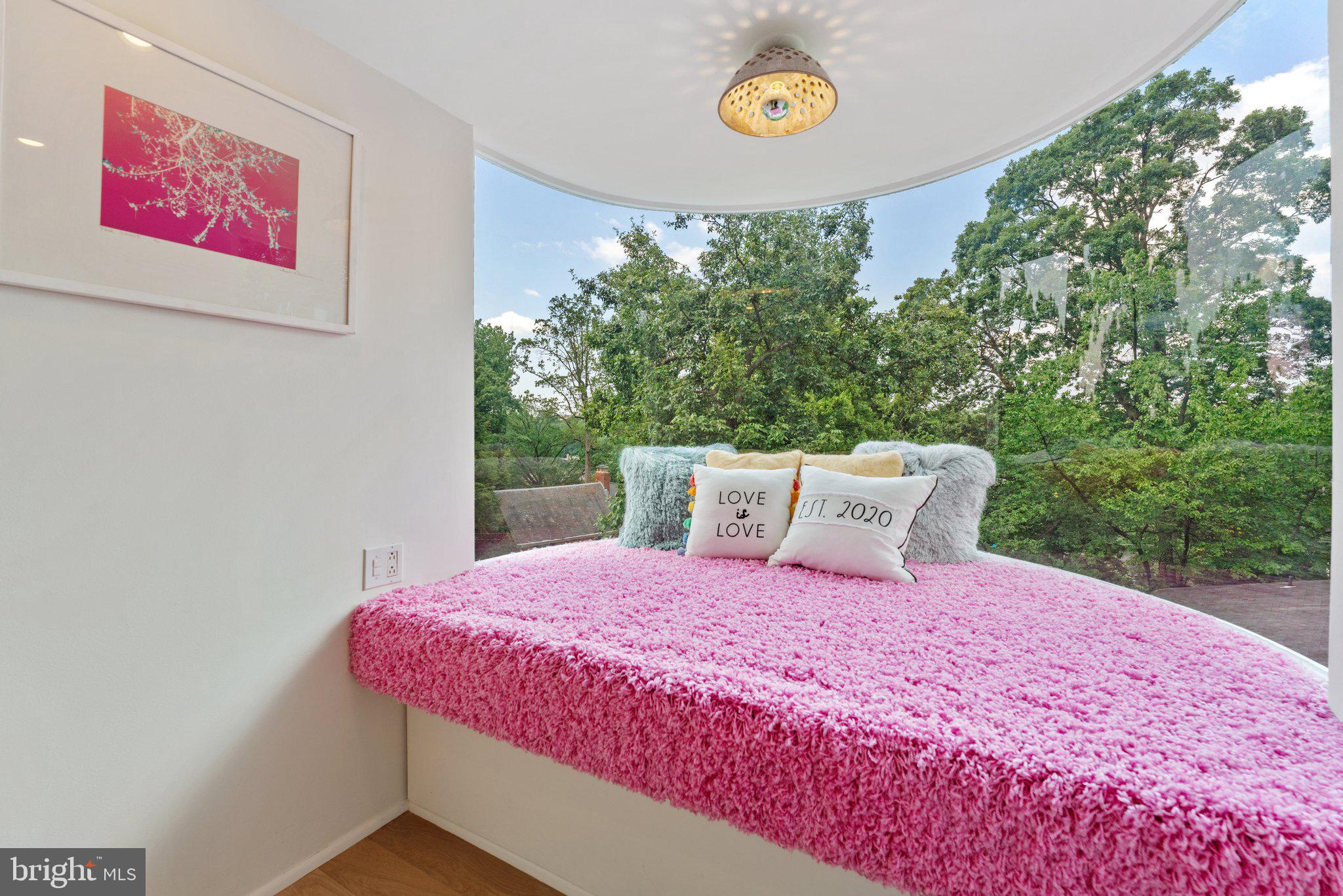 5500 Broad Branch Rd NW