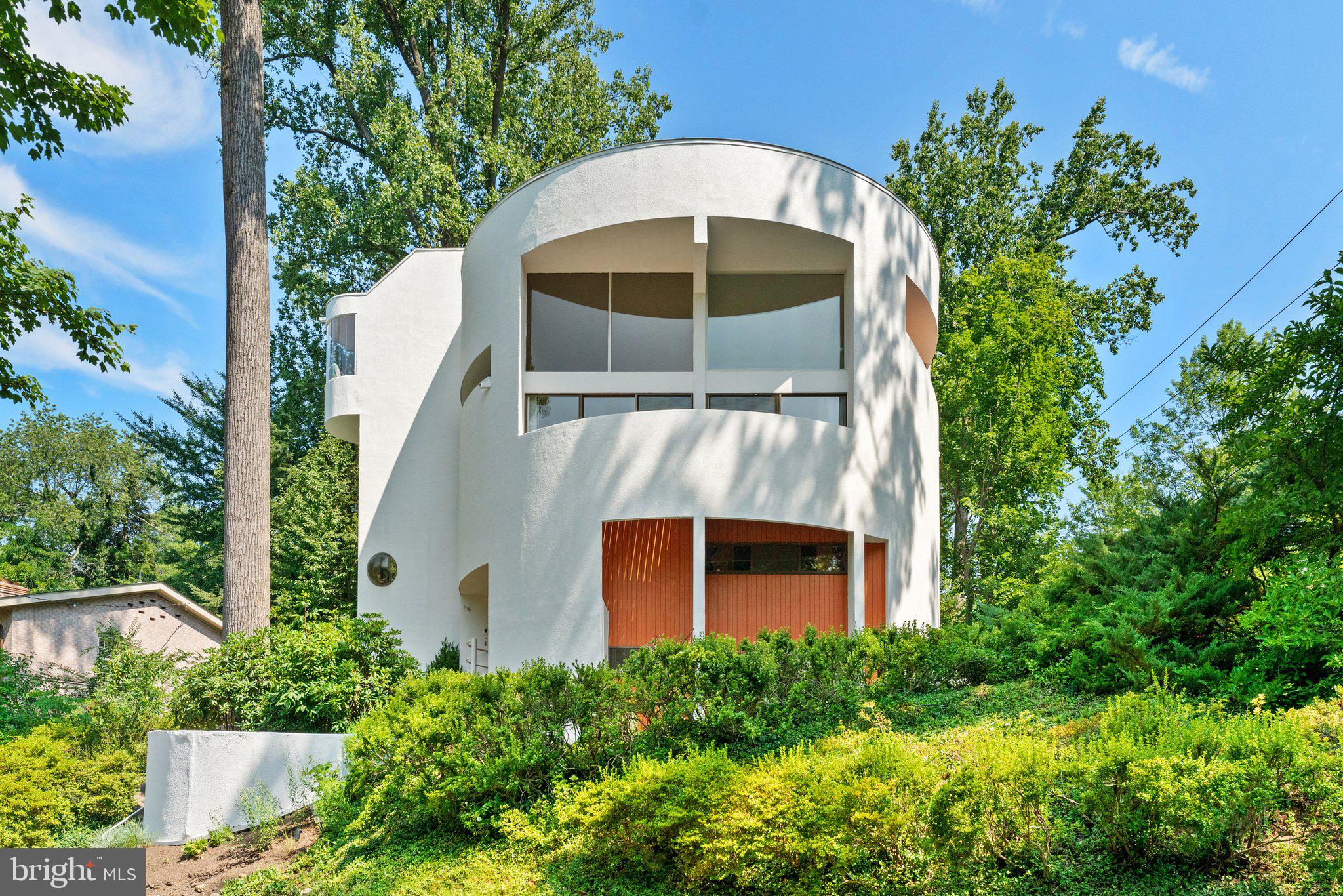 5500 Broad Branch Rd NW