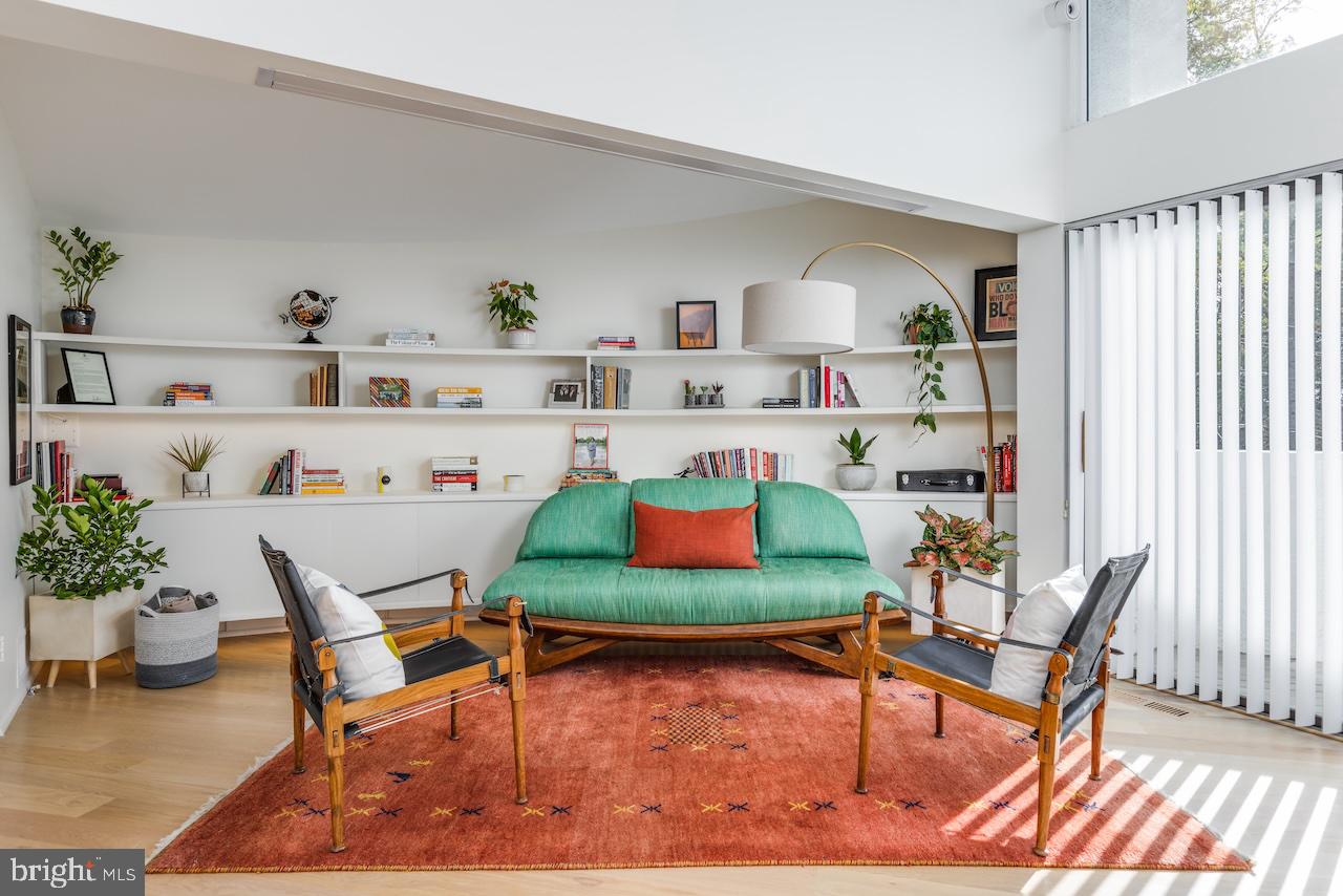 5500 Broad Branch Rd NW