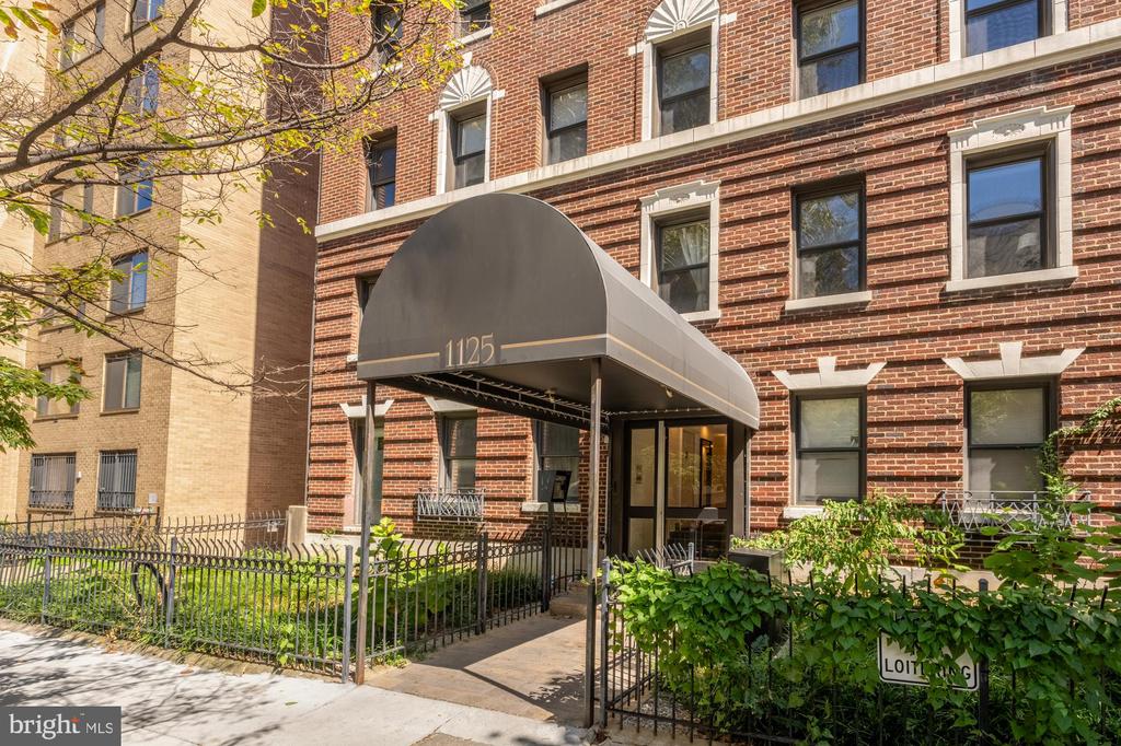 1125 12TH STREET NW 31