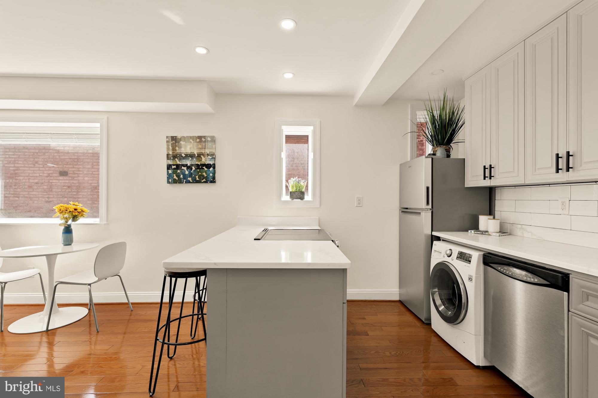 1125 12TH STREET NW 31