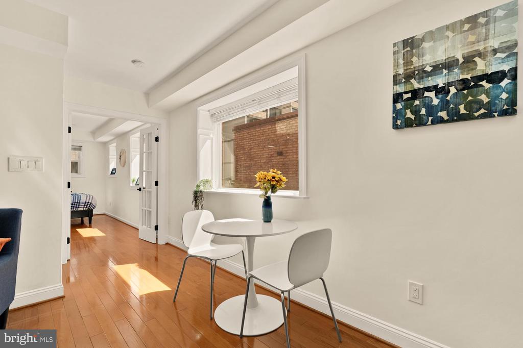 1125 12TH STREET NW 31