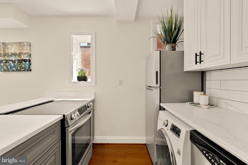1125 12TH STREET NW 31