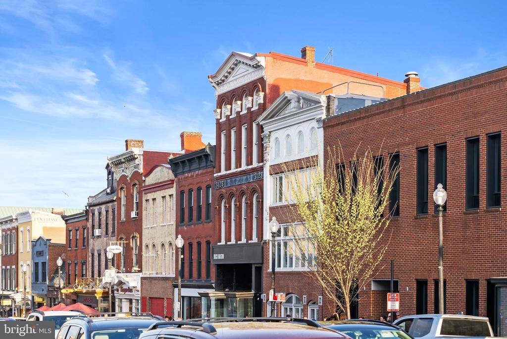3225 GRACE STREET NW Unit: 226