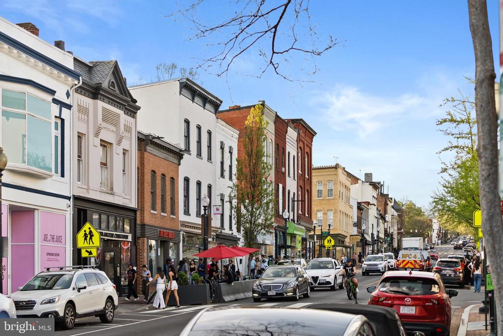 3225 GRACE STREET NW Unit: 226