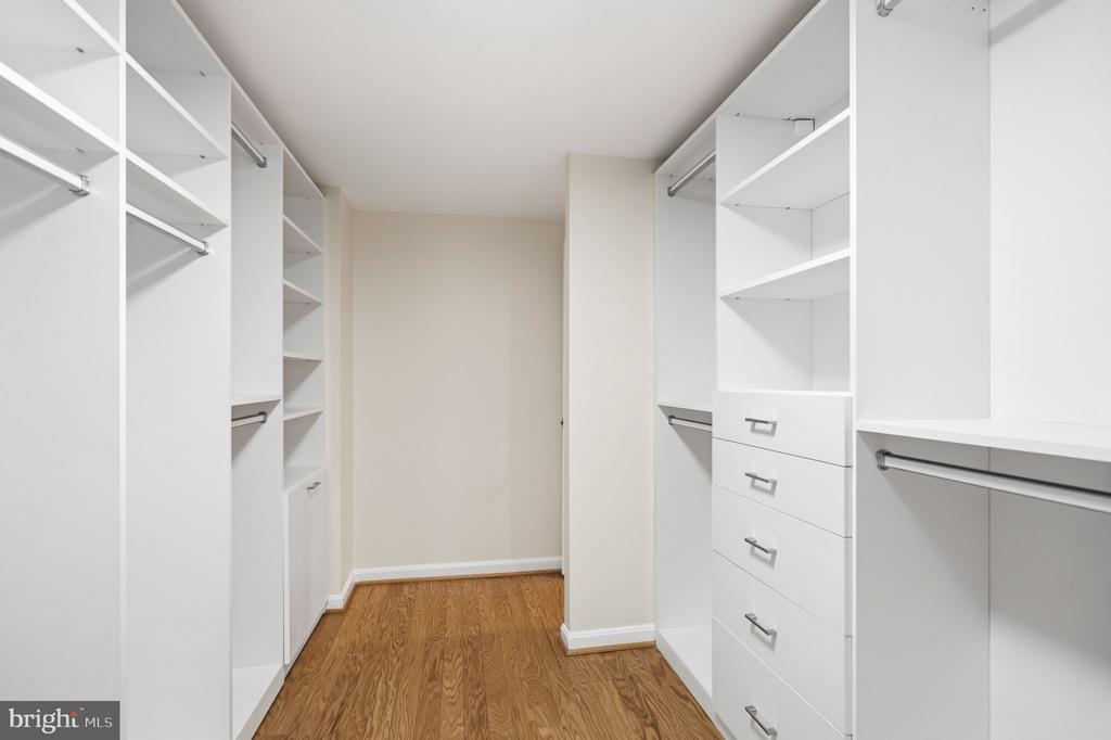3225 GRACE STREET NW Unit: 226