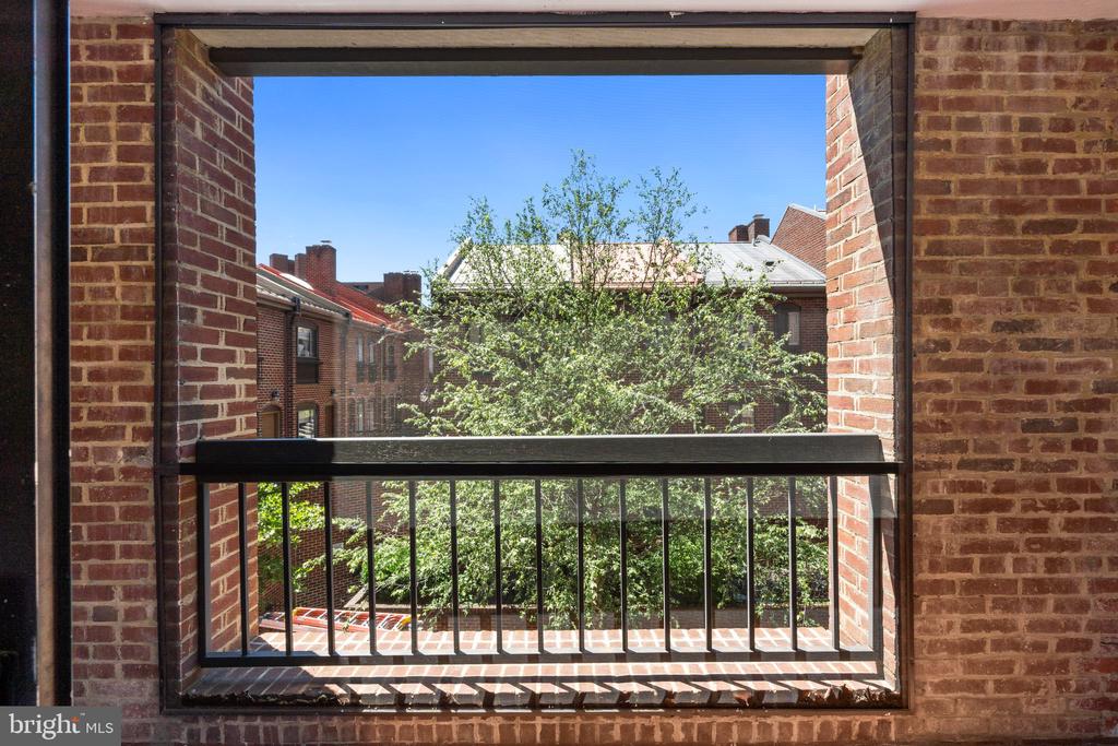 3225 GRACE STREET NW Unit: 226
