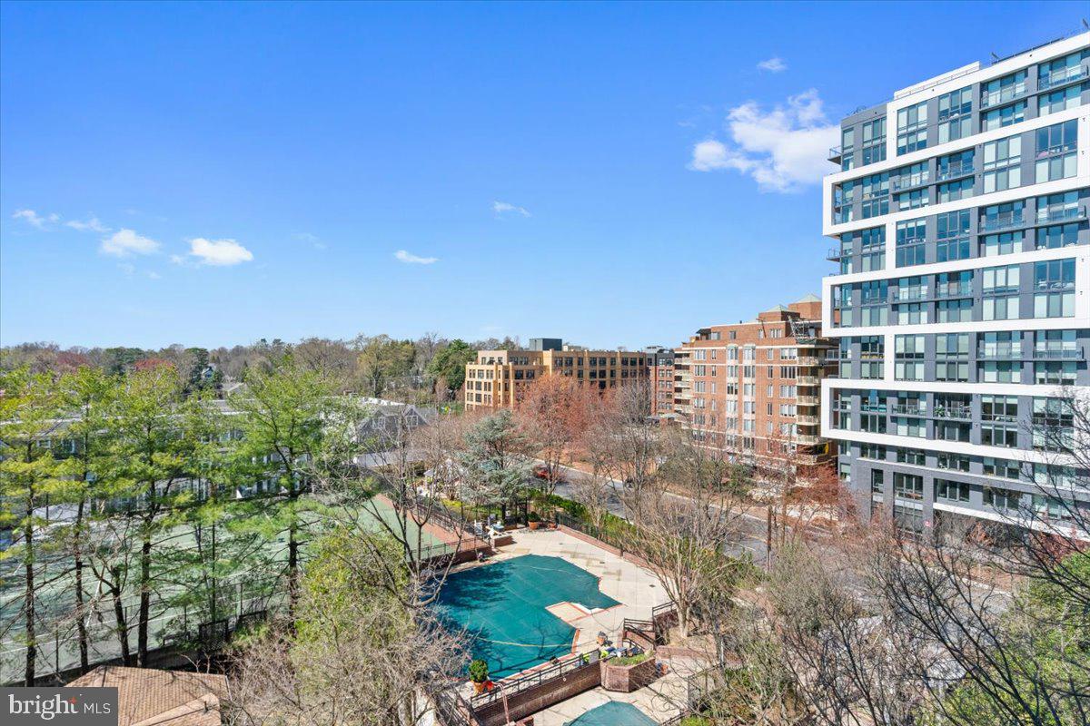 7500 Woodmont Ave #S817