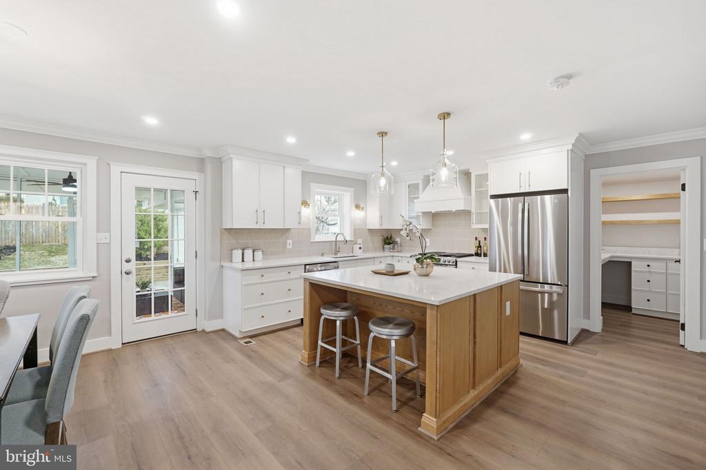 4218 BROOKFIELD DRIVE