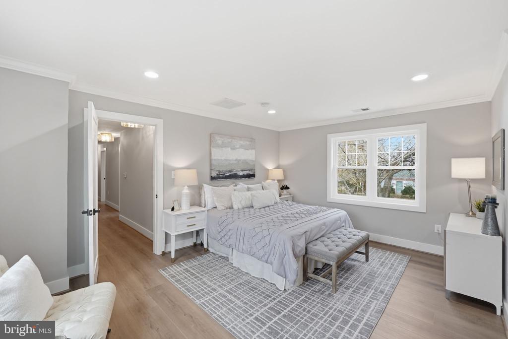4218 BROOKFIELD DRIVE