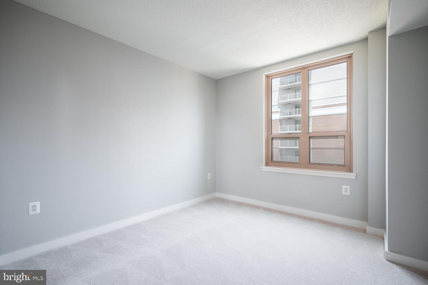 888 N Quincy St #1502