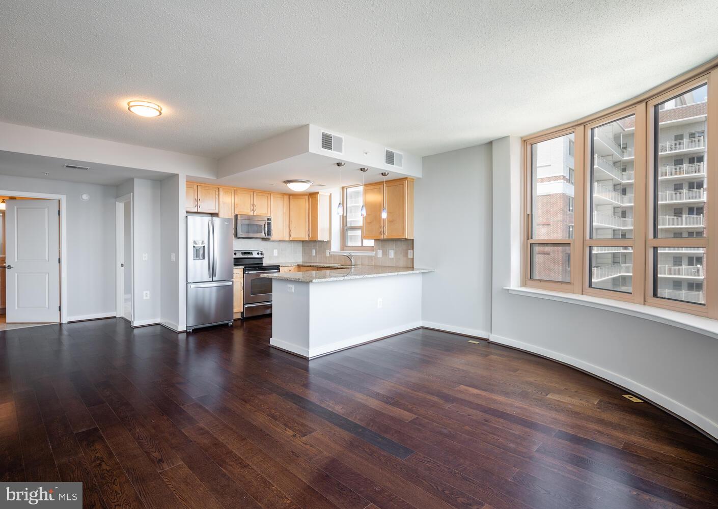 888 N Quincy St #1502