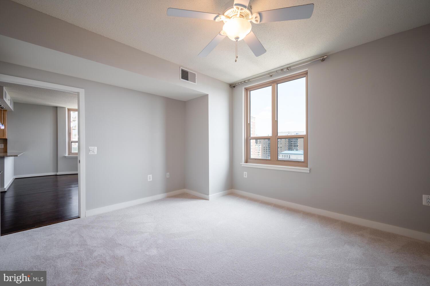 888 N Quincy St #1502