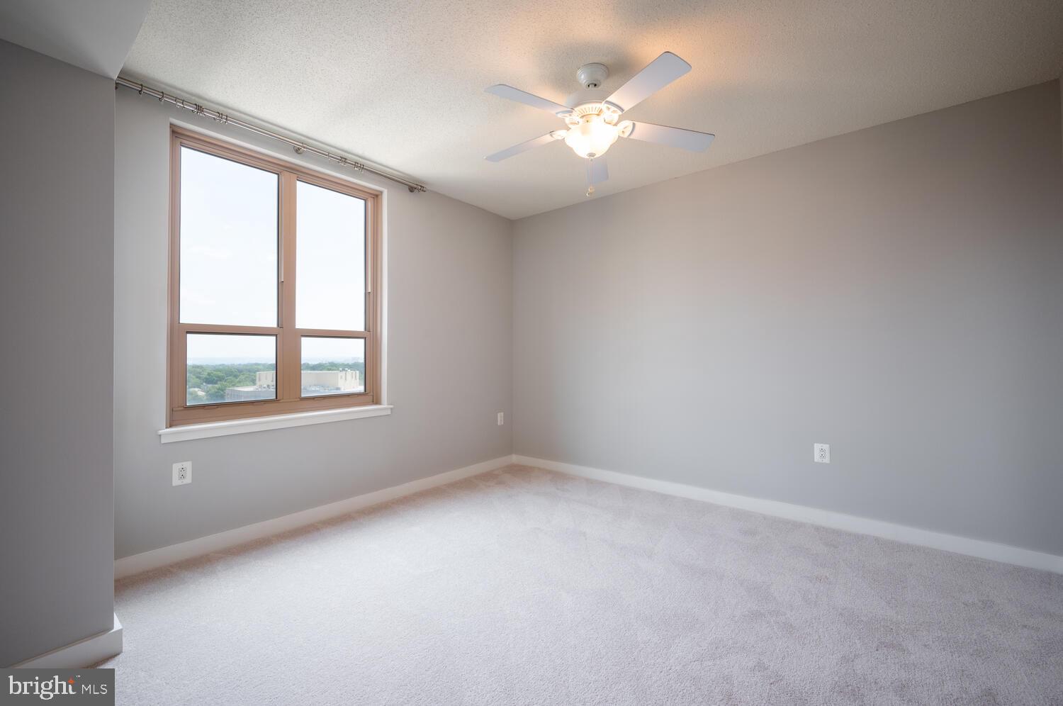 888 N Quincy St #1502