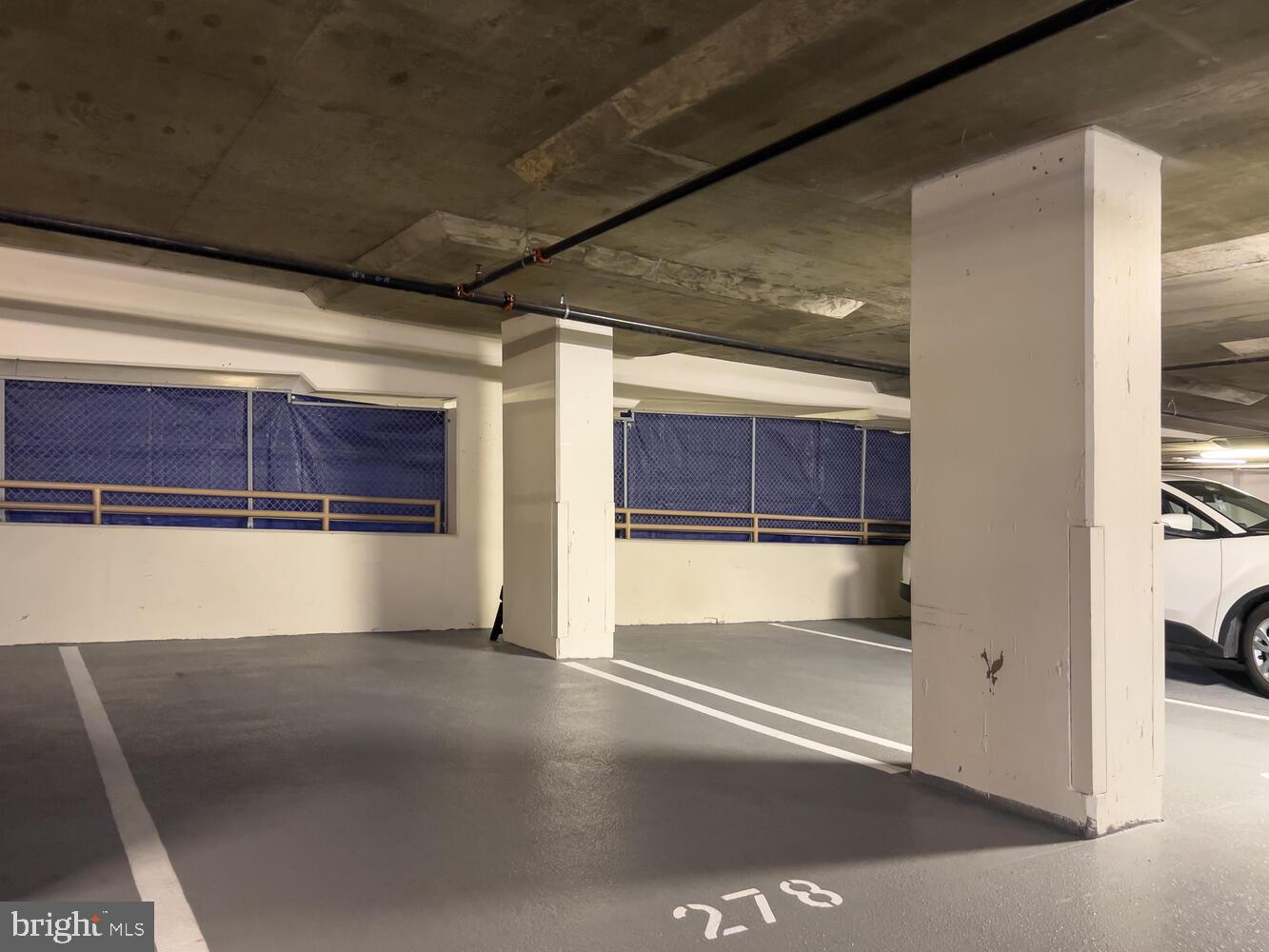 888 N Quincy St #1502