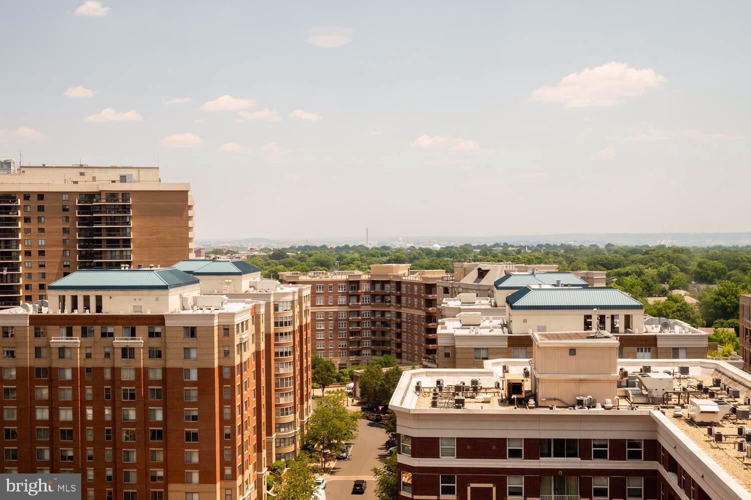 888 N Quincy St #1502