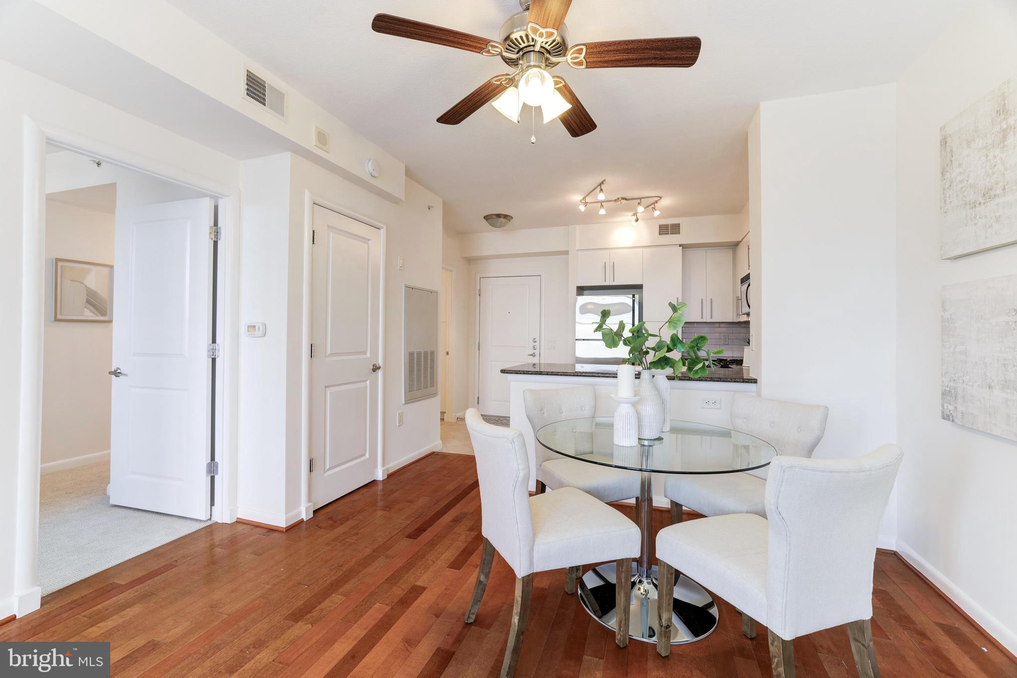 1021 N Garfield St #633