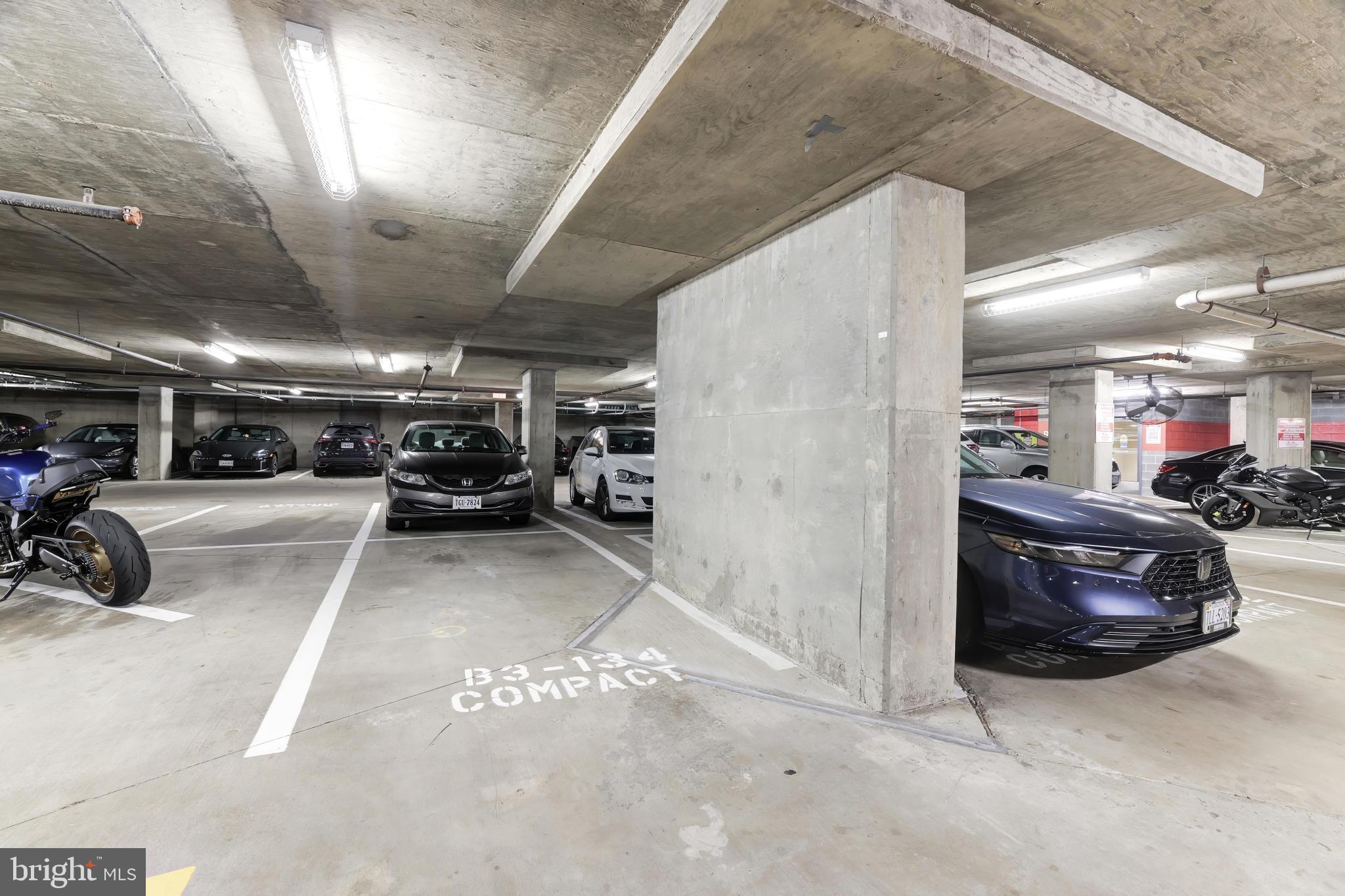 1021 N Garfield St #633