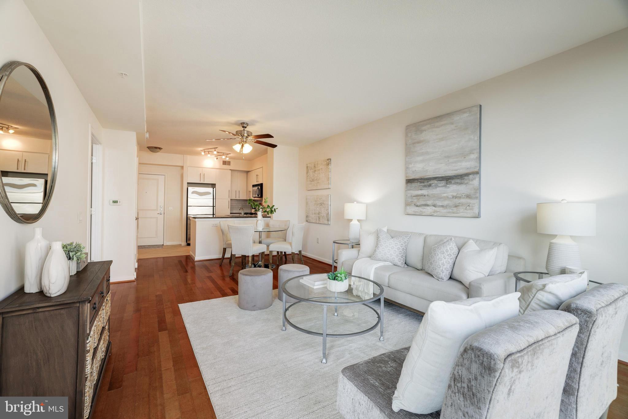 1021 N Garfield St #633