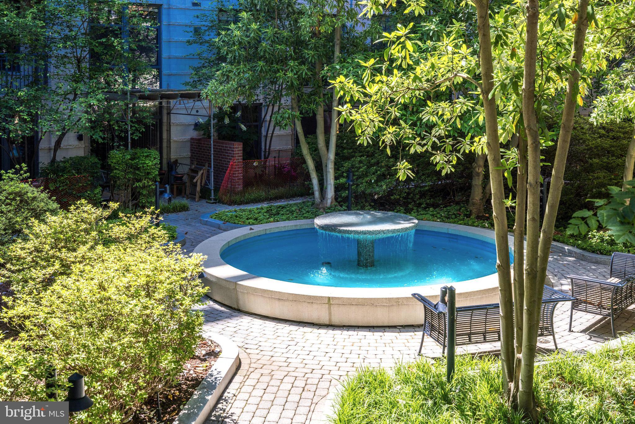 1021 N Garfield St #633