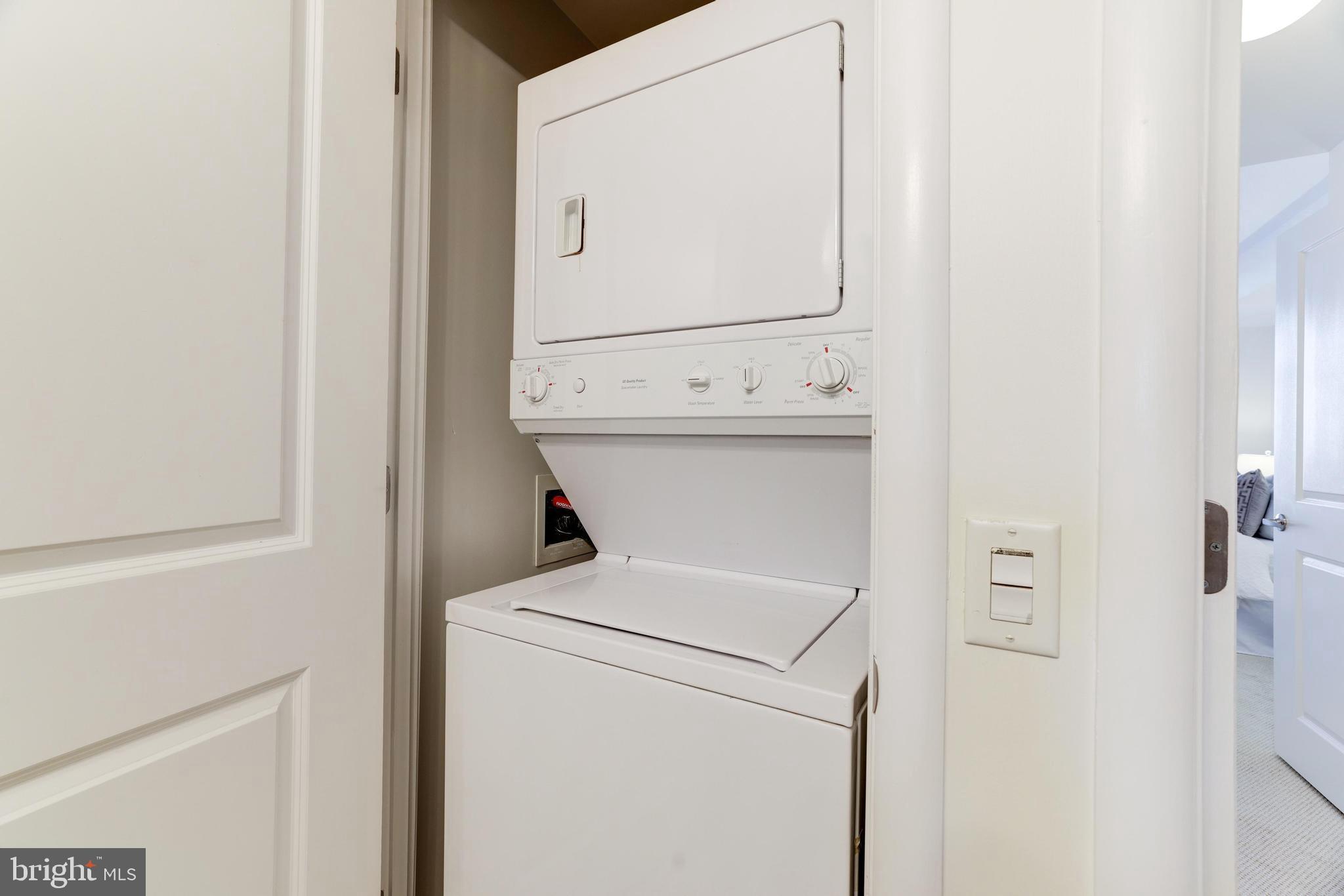 1021 N Garfield St #633