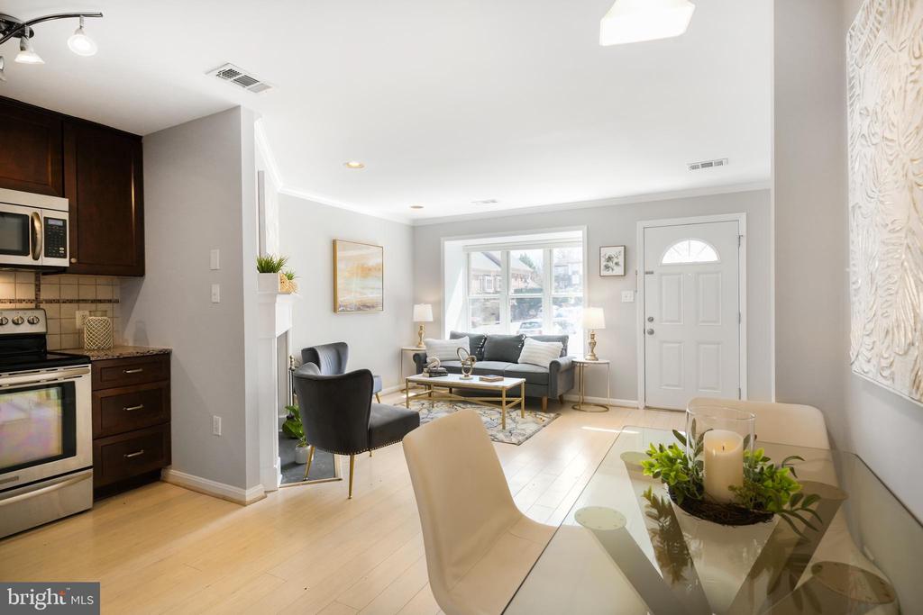 2540 Fairfax Dr #2b