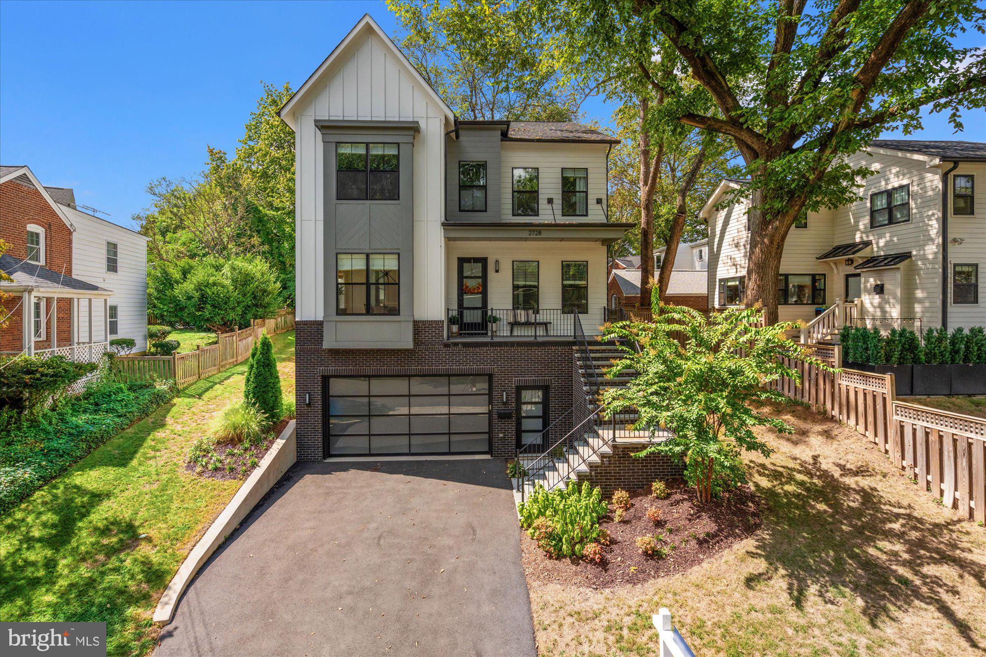 2728 N EDISON STREET
