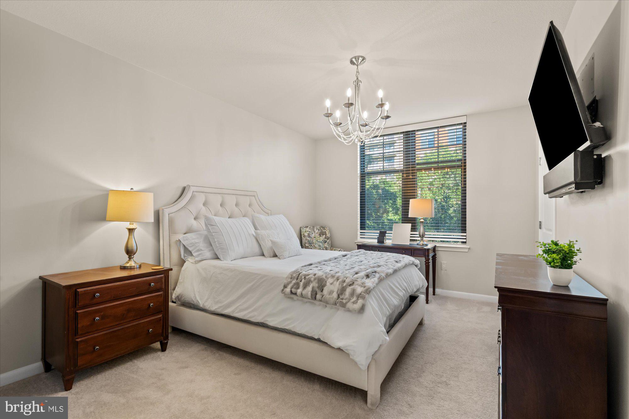 1021 N GARFIELD STREET 409