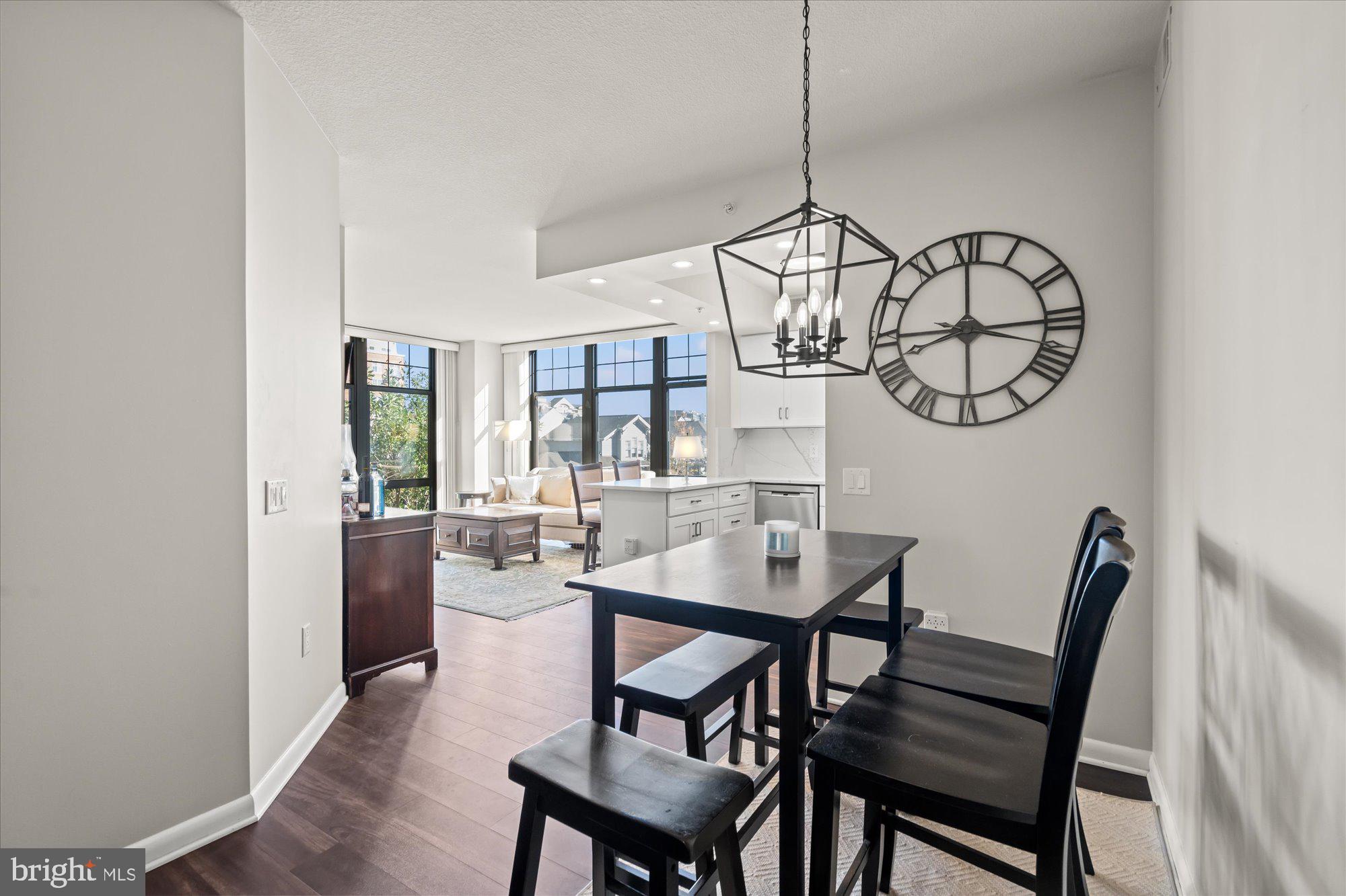 1021 N GARFIELD STREET 409