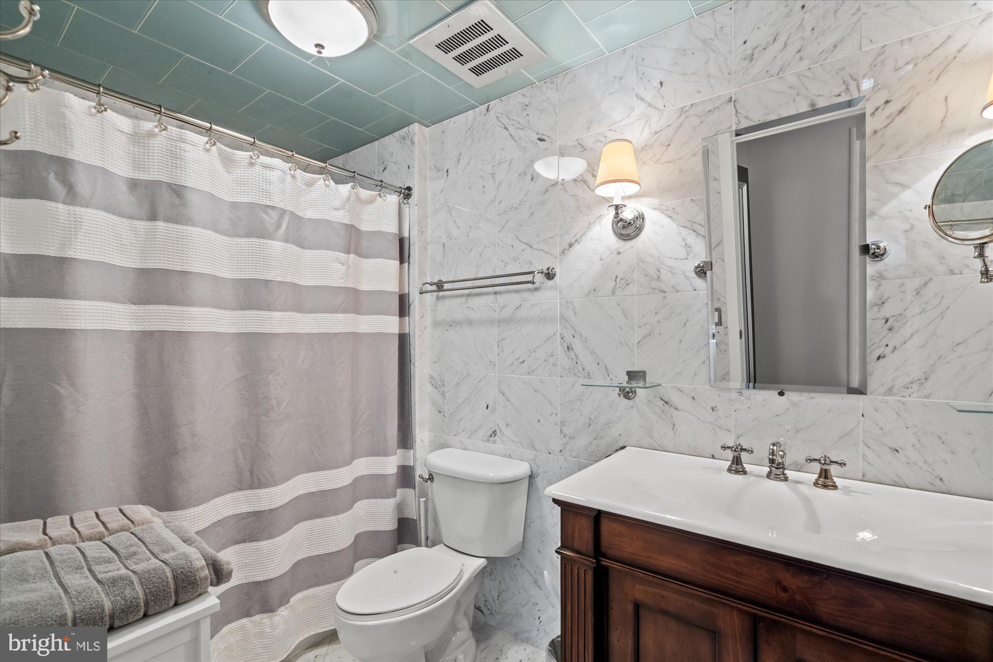 1021 N GARFIELD STREET 409