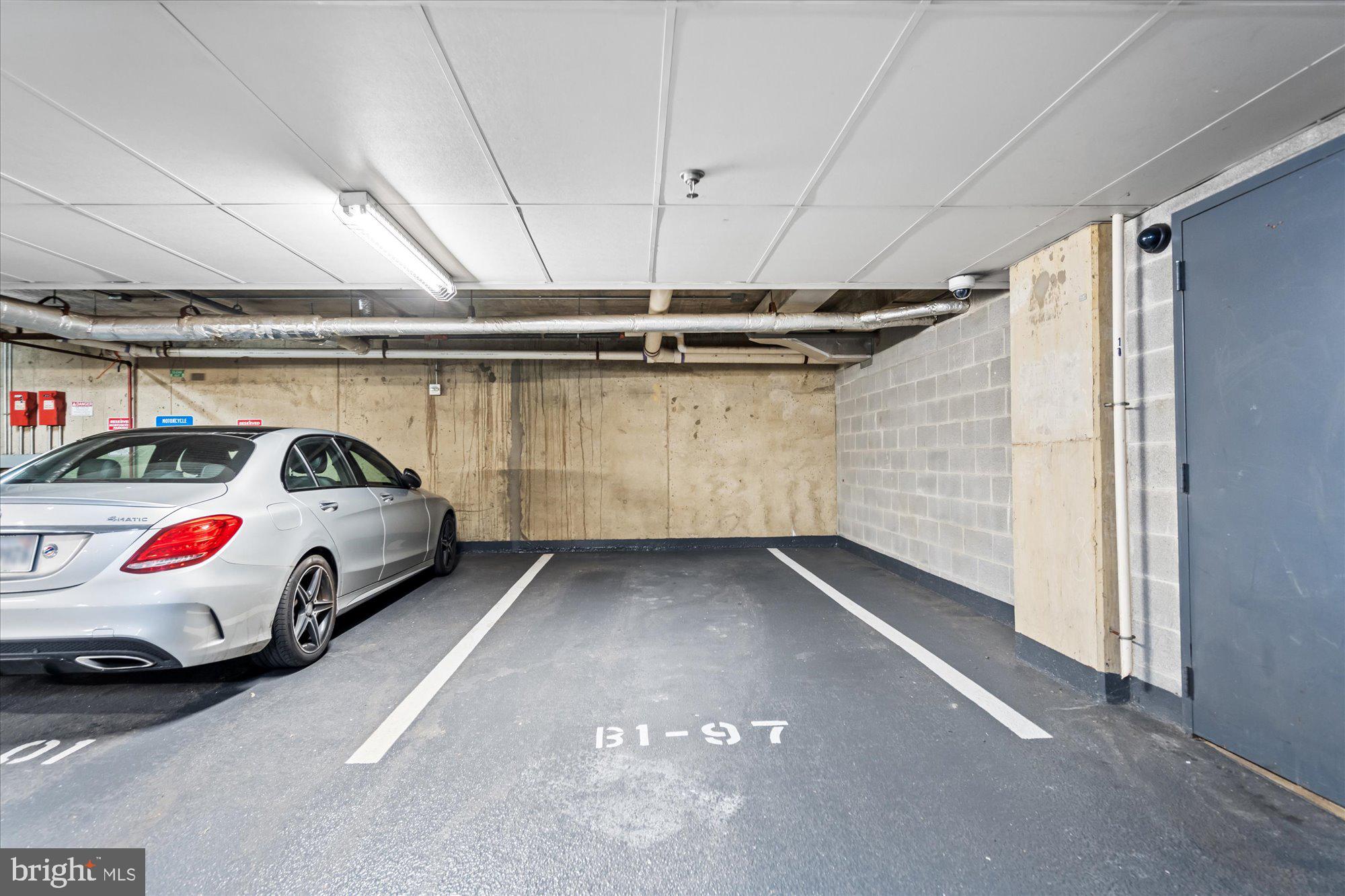 1021 N GARFIELD STREET 409