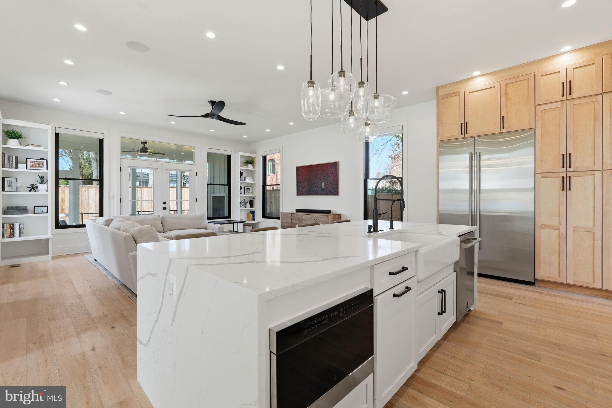 412 N CLEVELAND STREET