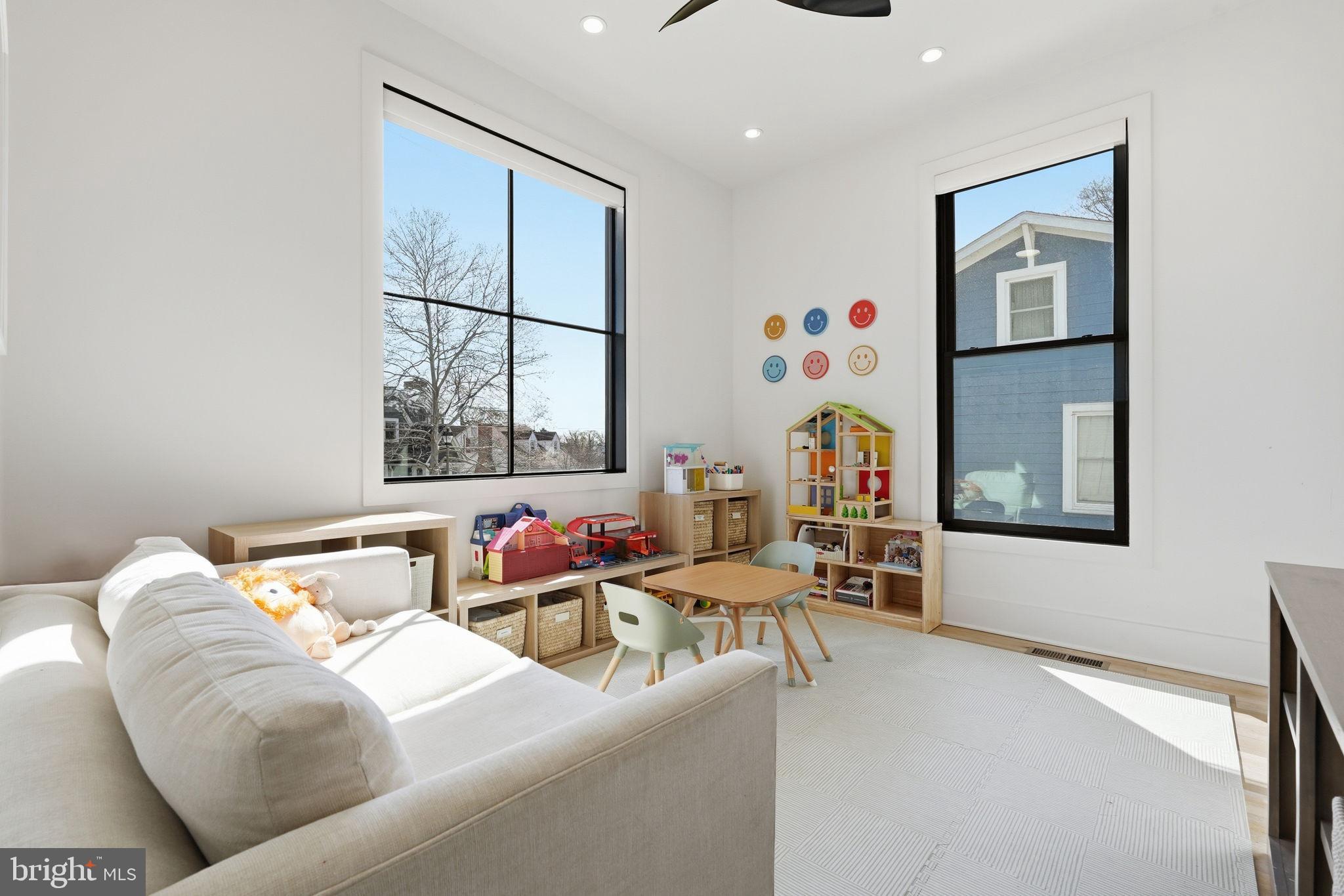 412 N CLEVELAND STREET