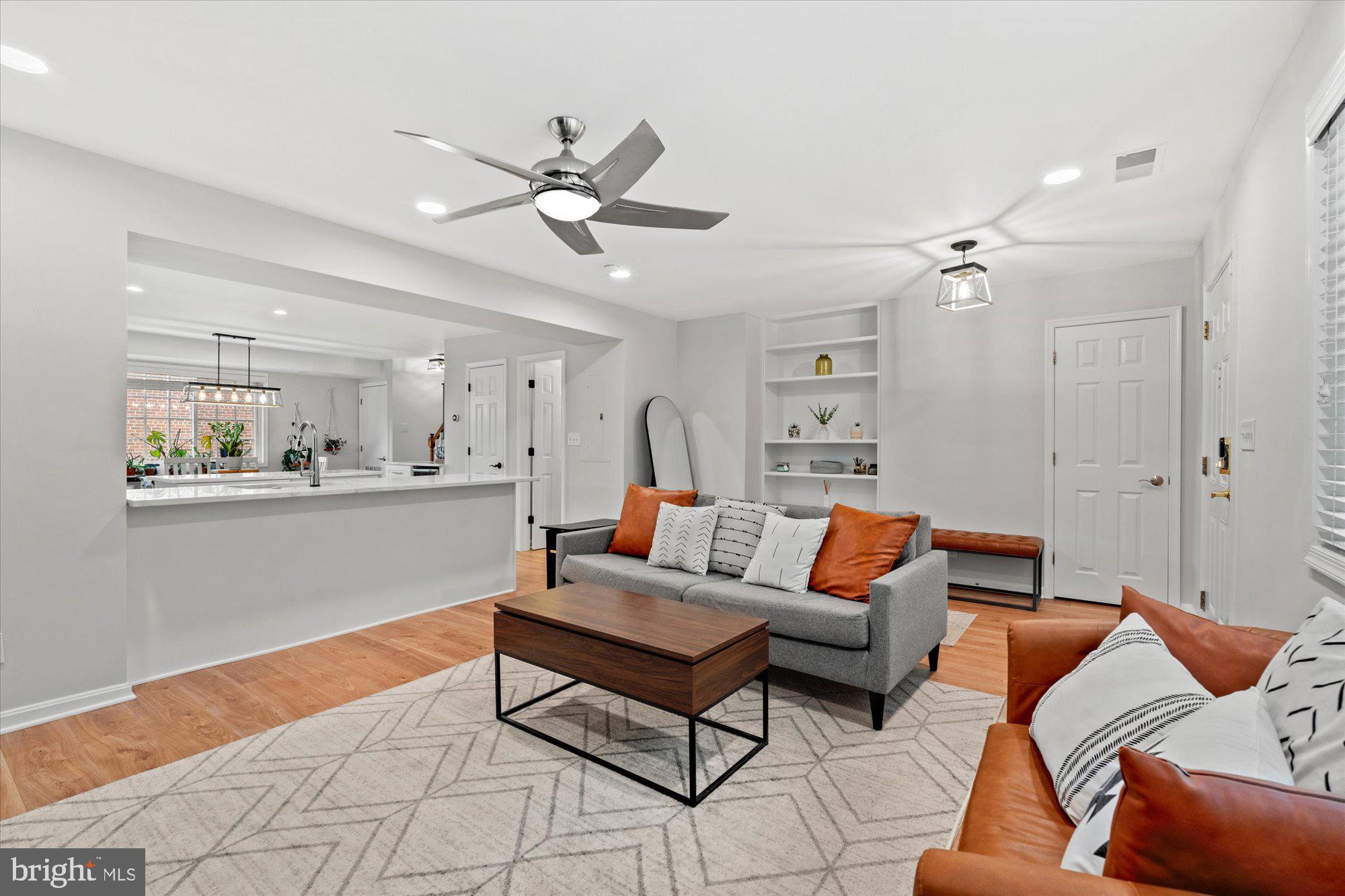 1569 N van Dorn St #A