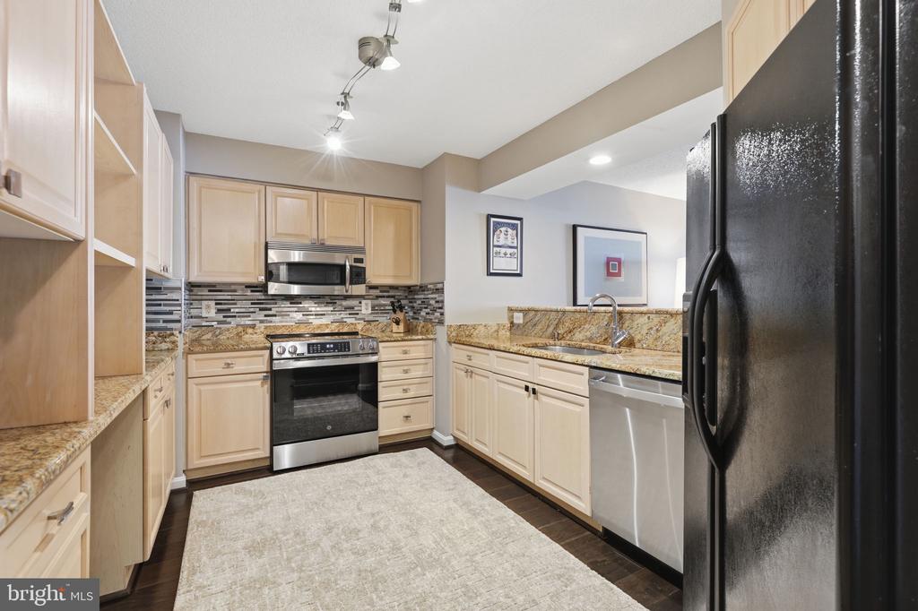 2181 JAMIESON AVENUE Unit: 510