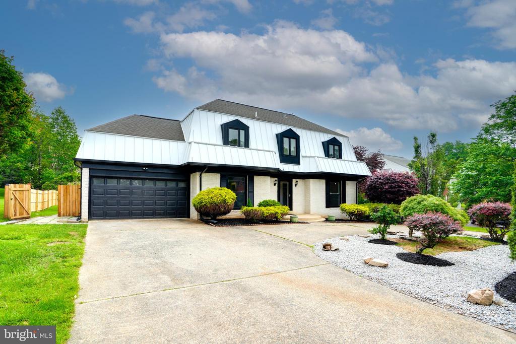 7434 Mason Ln