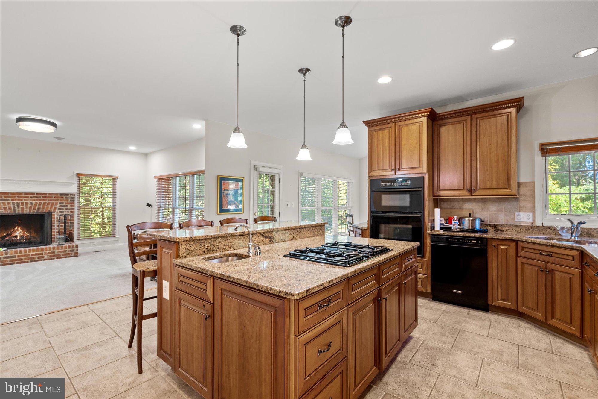 8413 W BOULEVARD DRIVE