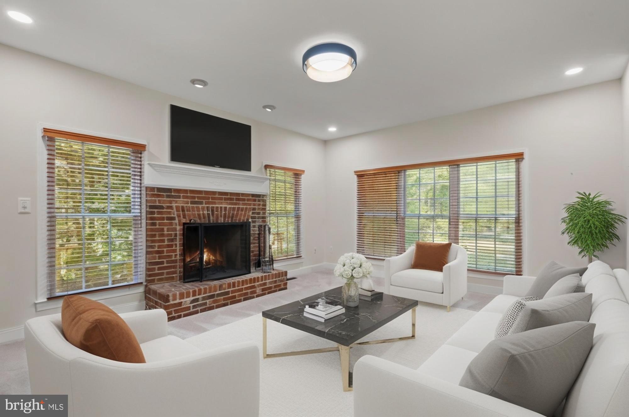 8413 W BOULEVARD DRIVE