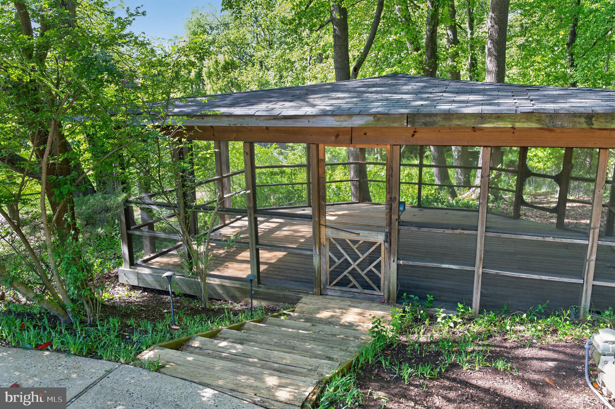 4351 PENWOOD DRIVE