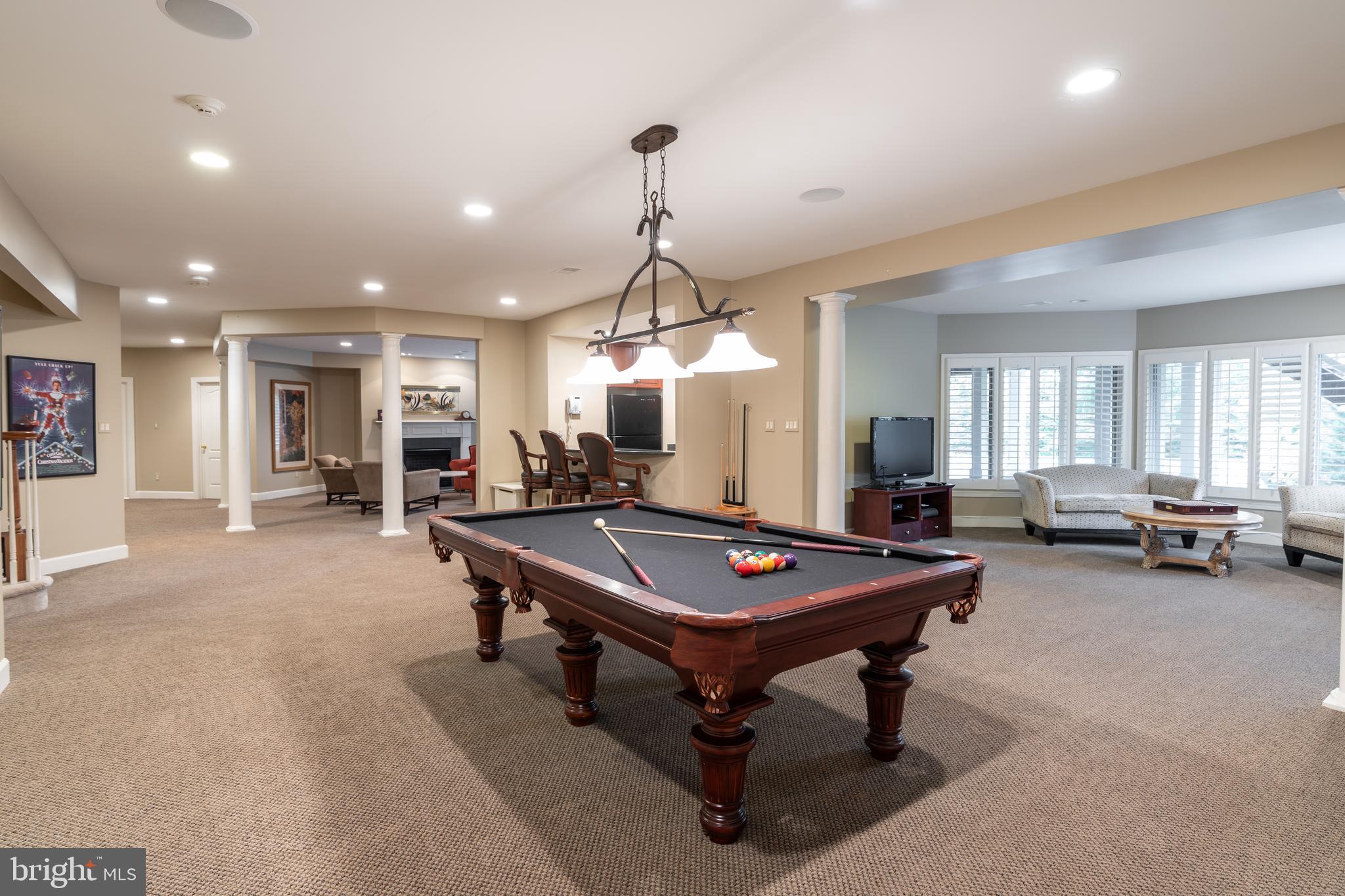 7818 CROWNHURST COURT