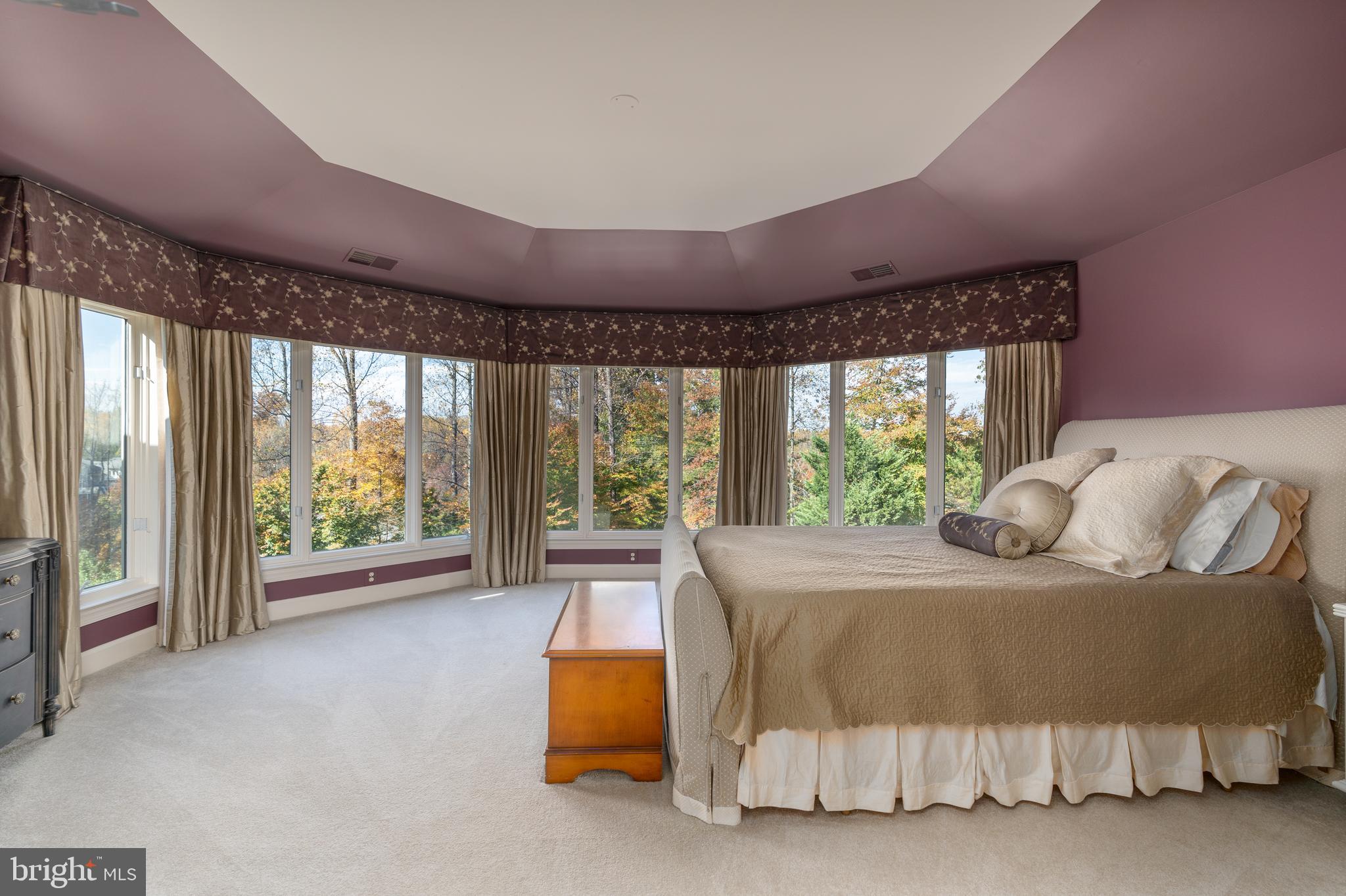 7818 CROWNHURST COURT