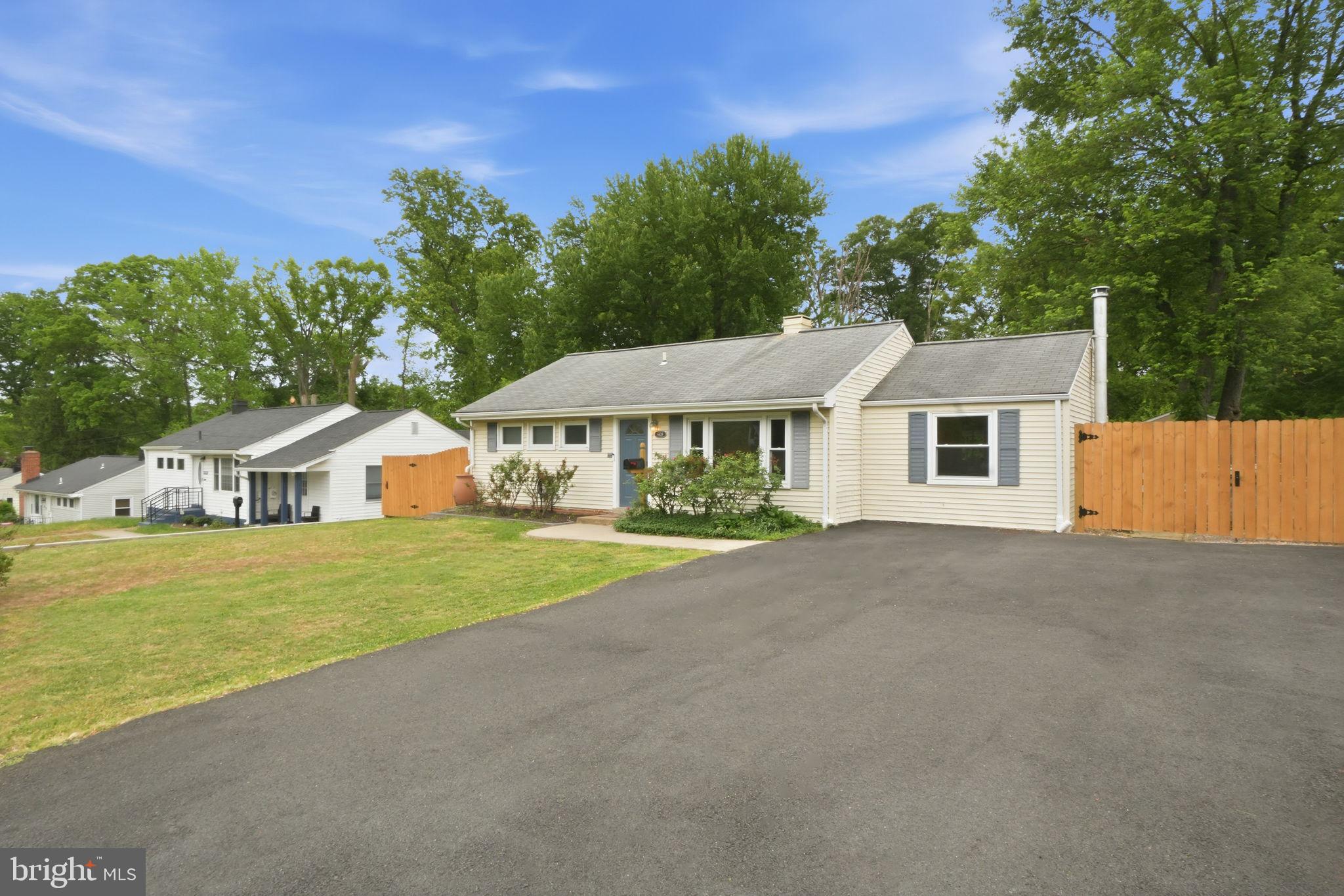 6626 DORSET DRIVE